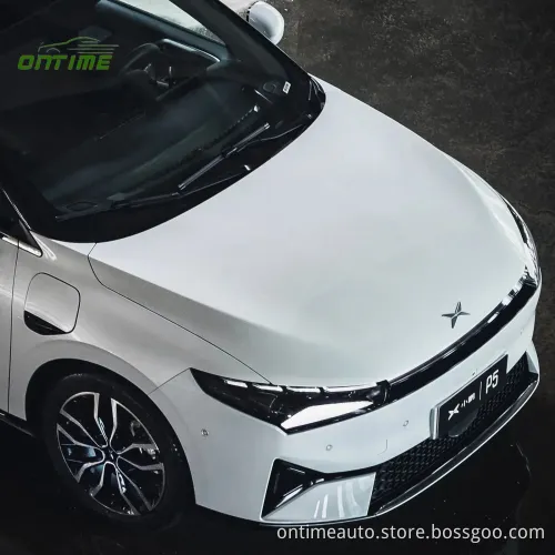 Afferratura ecologica rapida nuova energia Veicolo elettrico a quattro ruote P5 Serie 550 km Batteria durevole